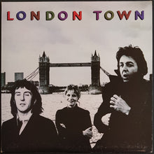 Load image into Gallery viewer, Wings- London Town