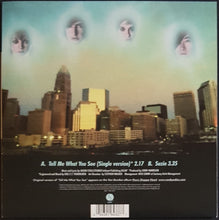 Load image into Gallery viewer, Von Bondies - Tell Me What You See - Pink Vinyl