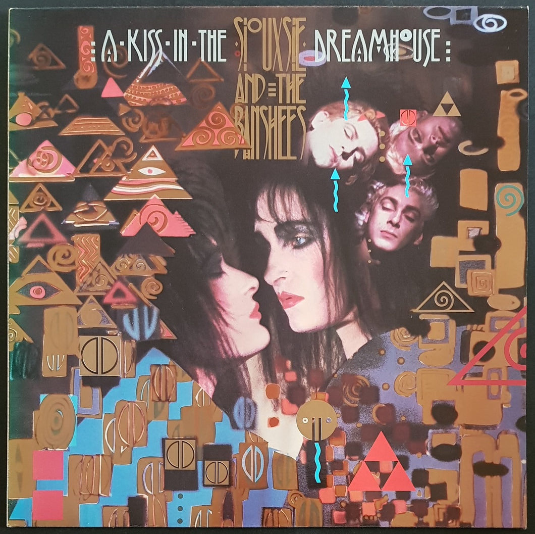 Siouxsie & The Banshees - A Kiss In The Dreamhouse