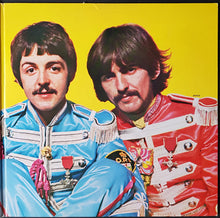 Load image into Gallery viewer, Beatles - Sgt. Pepper&#39;s Lonely Hearts Club Band