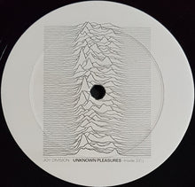 Load image into Gallery viewer, Joy Division - Unknown Pleasures