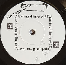 Load image into Gallery viewer, Vintage Crop - Springtime