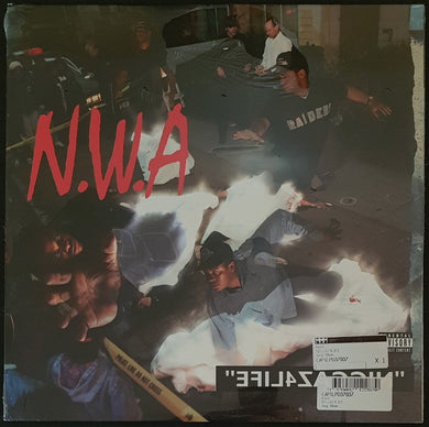N.W.A. - Efil4zaggin / 100 Miles And Runnin'