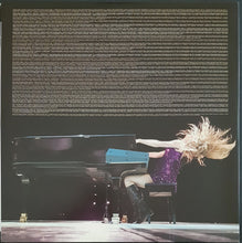 Load image into Gallery viewer, Swift, Taylor - Fearless (Taylor&#39;s Version) - Gold Vinyl