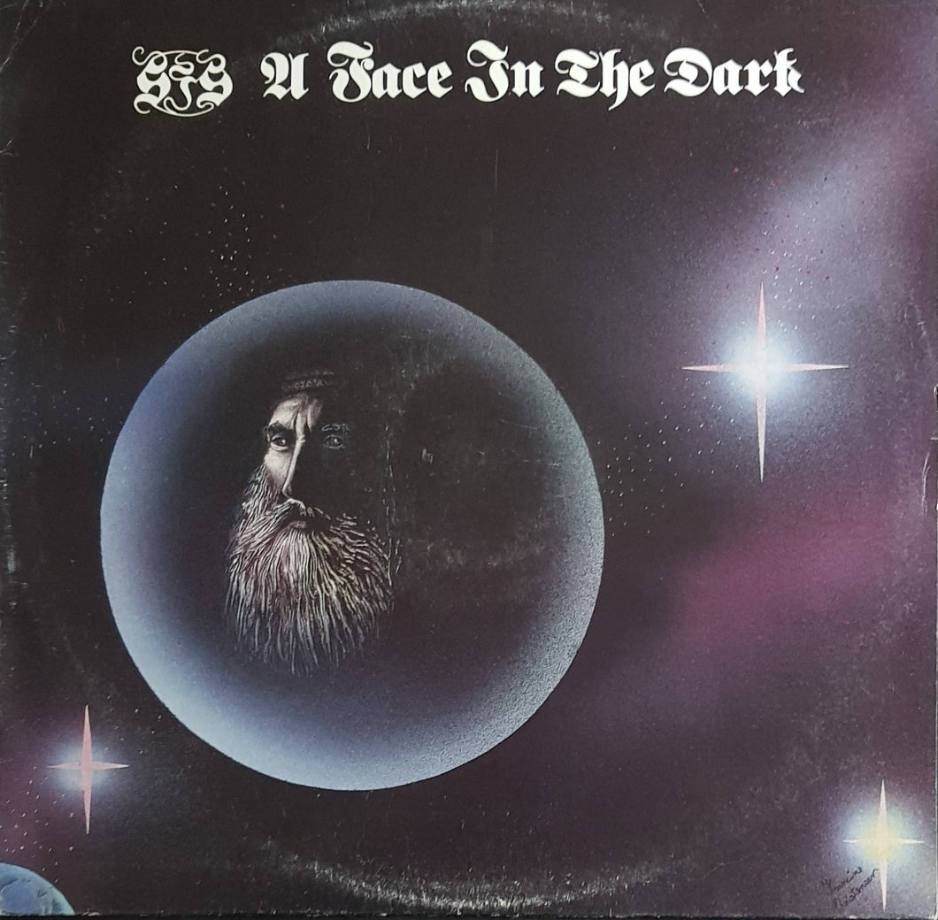 Steve Skinner - A Face In The Dark