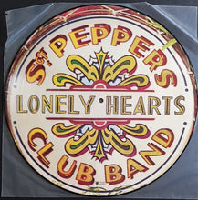 Load image into Gallery viewer, Beatles - Sgt. Pepper&#39;s Lonely Hearts Club Band