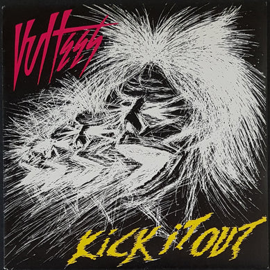Vultees - Kick It Out