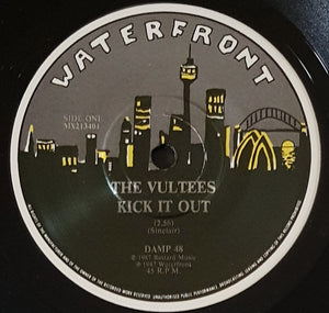 Vultees - Kick It Out