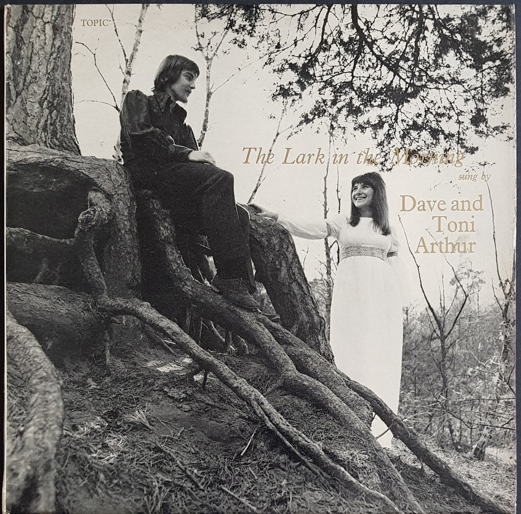 Dave & Toni Arthur - The Lark In The Morning