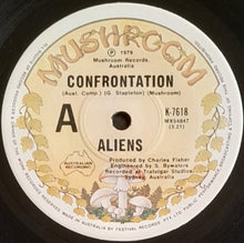 Load image into Gallery viewer, Aliens - Confrontation