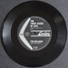 Load image into Gallery viewer, Bee Gees - The Battle Of The Blue And The Grey