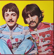 Load image into Gallery viewer, Beatles - Sgt. Pepper's Lonely Hearts Club Band