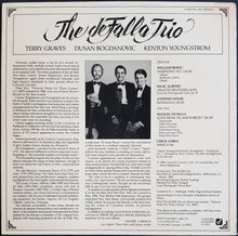 Load image into Gallery viewer, De Falla Trio - Music For Three Guitars