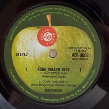 Load image into Gallery viewer, Badfinger - Four Smash Hits