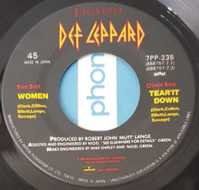 Load image into Gallery viewer, Def Leppard - Women