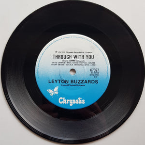 Leyton Buzzards - Saturday Night (Beneath The Plastic Palm Trees)