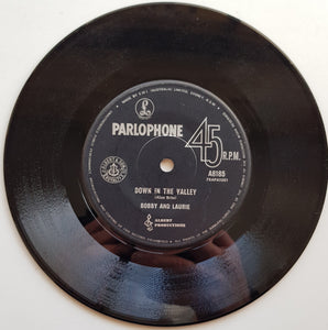 Bobby & Laurie - Sweet And Tender Romance / Down In The Valley