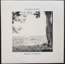 Load image into Gallery viewer, Mary Hopkin  - Earth Song / Ocean Song