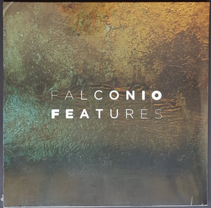 Falconio  - Features