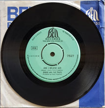 Load image into Gallery viewer, Mouse And The Traps - Wicker Vine