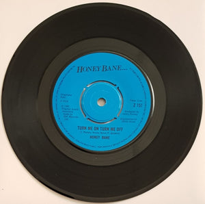 Honey Bane - Turn Me On Turn Me Off