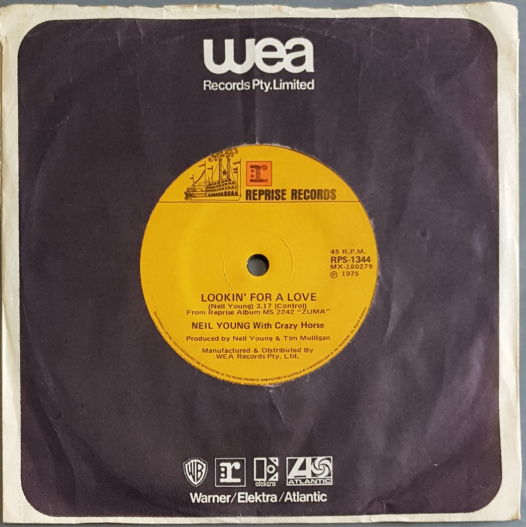 Young, Neil - Lookin' For A Love