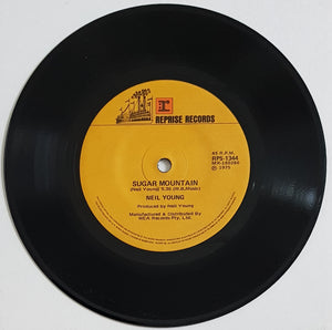 Young, Neil - Lookin' For A Love