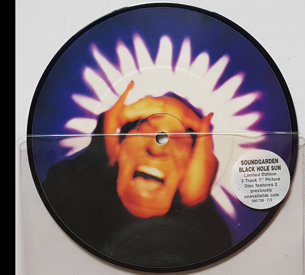 Soundgarden - Black Hole Sun