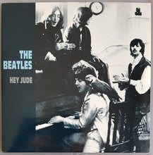 Load image into Gallery viewer, Beatles - Hey Jude / Revolution