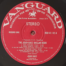 Load image into Gallery viewer, Joan Baez - The Joan Baez Ballad Book