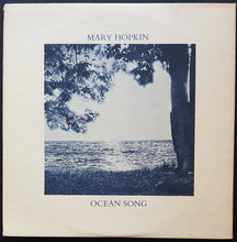 Load image into Gallery viewer, Mary Hopkin - Earth Song / Ocean Song