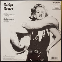 Load image into Gallery viewer, Marilyn Monroe - I Wanna Be Loved By You