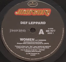 Load image into Gallery viewer, Def Leppard - Women
