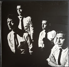Load image into Gallery viewer, Arctic Monkeys - AM