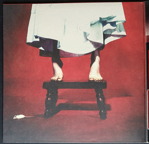 White Stripes - Elephant