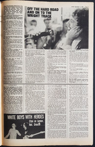 Elvis Costello - Juke September 11 1982. Issue No.385
