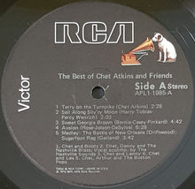 Load image into Gallery viewer, Chet Atkins - The Best Of Chet Atkins And Friends