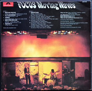 Focus - Moving Waves