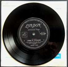 Load image into Gallery viewer, Johnny Cash - Come In Stranger